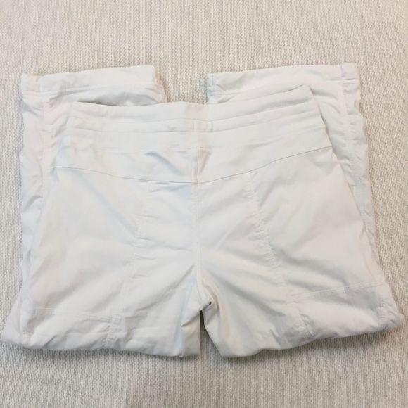 LULULEMON White Studio Crop Liner - Picture 5 of 8